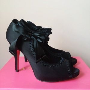 Betsey Johnson Calandra Stilettos Size 8